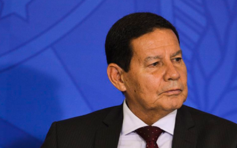 Bolsonaro exclui governadores do Conselho da Amazônia Legal